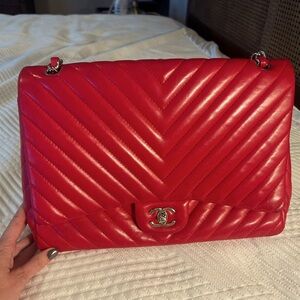Chanel single flap jumbo